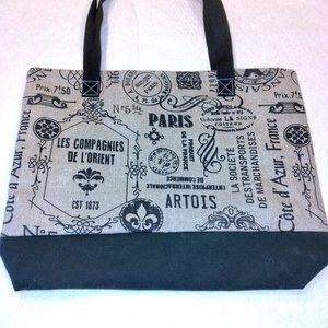 TOTE BAGS